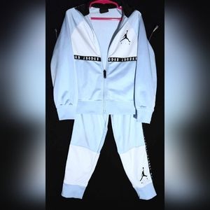 Jordan sweatsuit